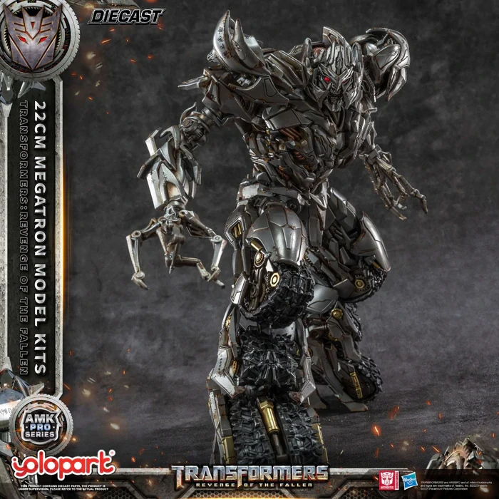 Transformers: Revenge of the Fallen – Megatron 22 cm Sběratelský Model Kit (AMK PRO Series)