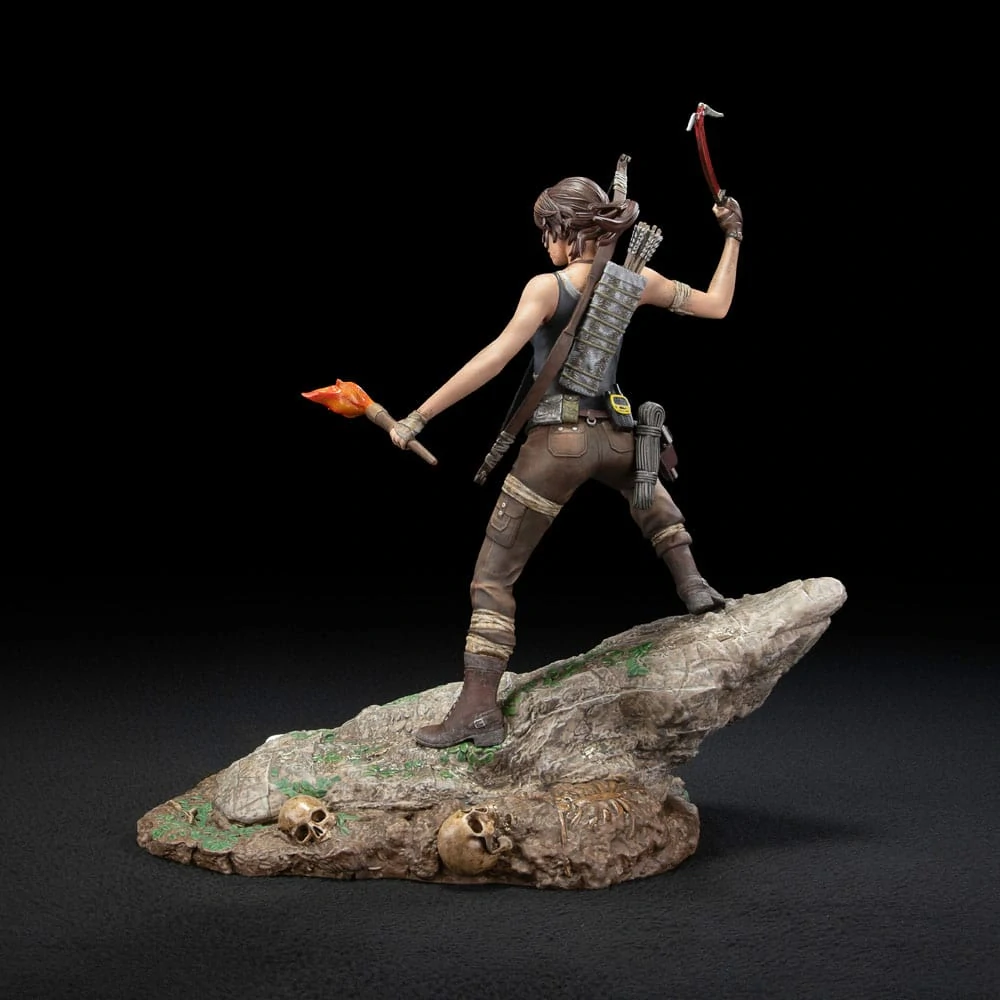 Diorama Tomb Raider Lara Croft 33 cm