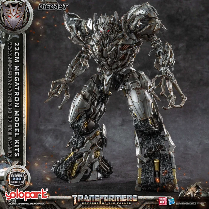 Transformers: Revenge of the Fallen – Megatron 22 cm Sběratelský Model Kit (AMK PRO Series)