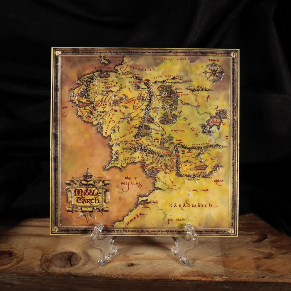 Lord of the Rings - Replica Map of Middle-earth (Limited Edition) 15 cm