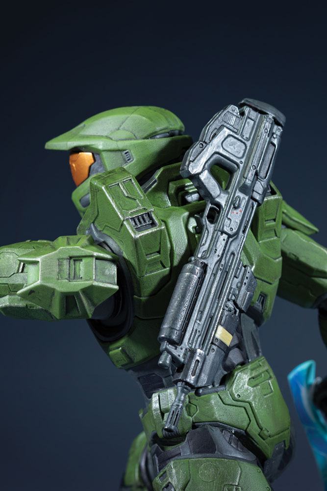Dark Horse Halo Infinite Master Chief & Grappleshot